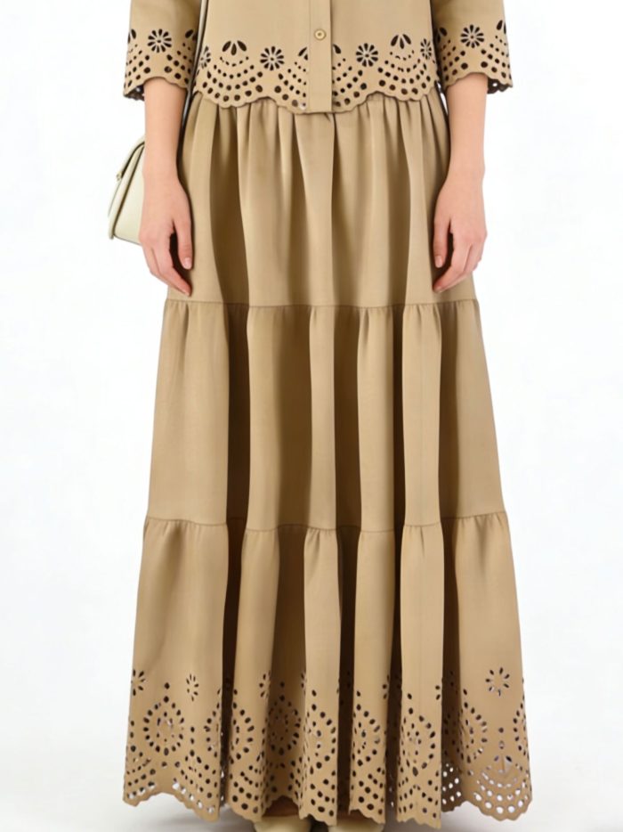 Falda larga efecto antelina calada