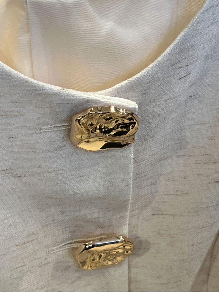 Gilet en lin boutons dorés