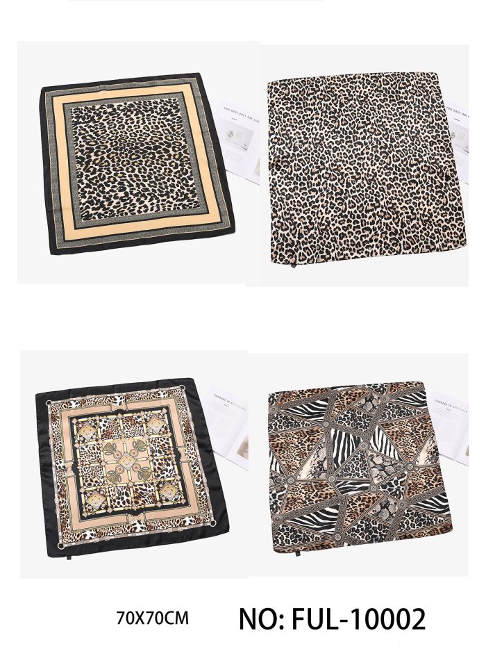 Pañuelo pequeño efecto seda animal print