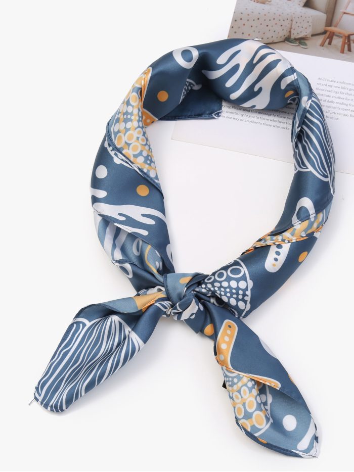 Lenço pequeno efeito seda inspiração marinha.