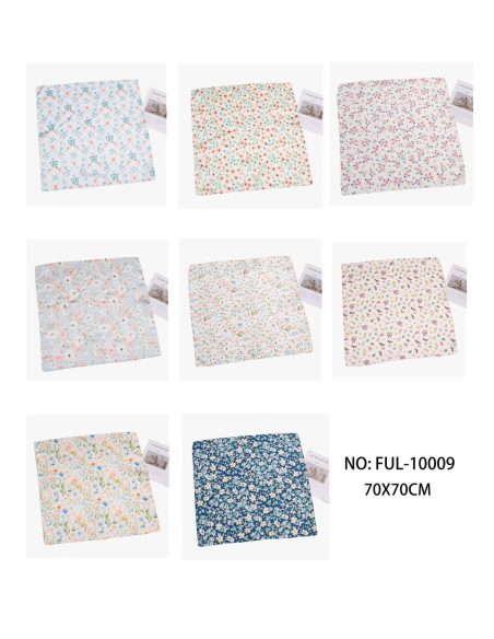 Pañuelo pequeño efecto seda florecitas