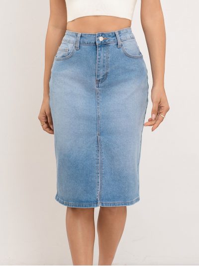 Denim midi skirt with a vent