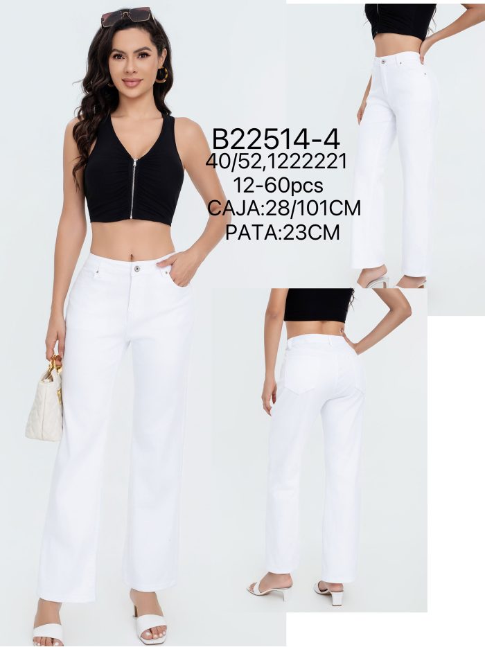 Calça jeans básica tamanho grande.