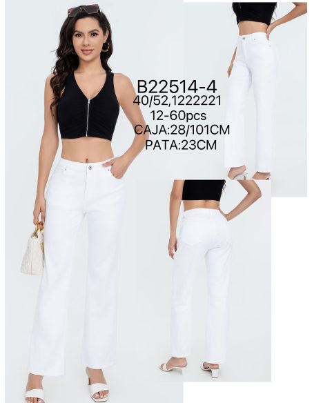 Calça jeans básica tamanho grande.