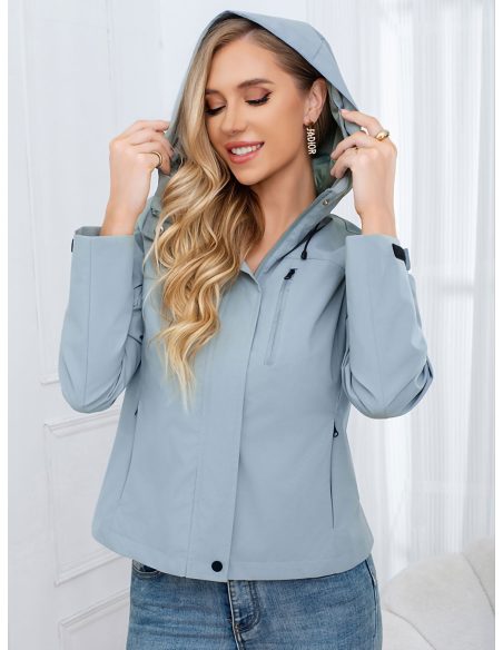 Hooded jacket with chest pocket