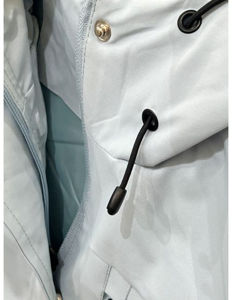 Hooded jacket with chest pocket