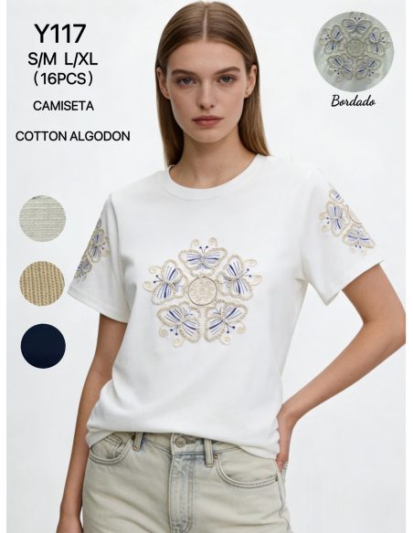 T-shirt in cotone con farfalle ricamate