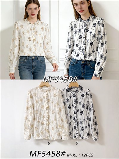 Blusa com babado frontal e estampa floral. 2