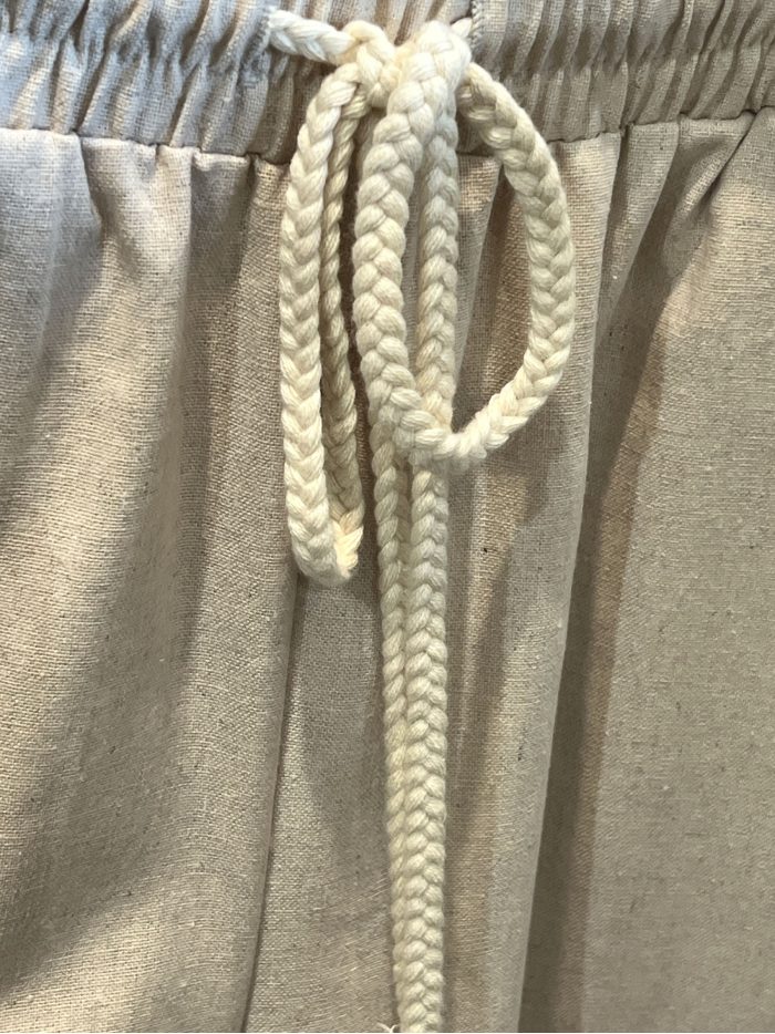 Pantalón palazzo con cordón y cintura elástica
