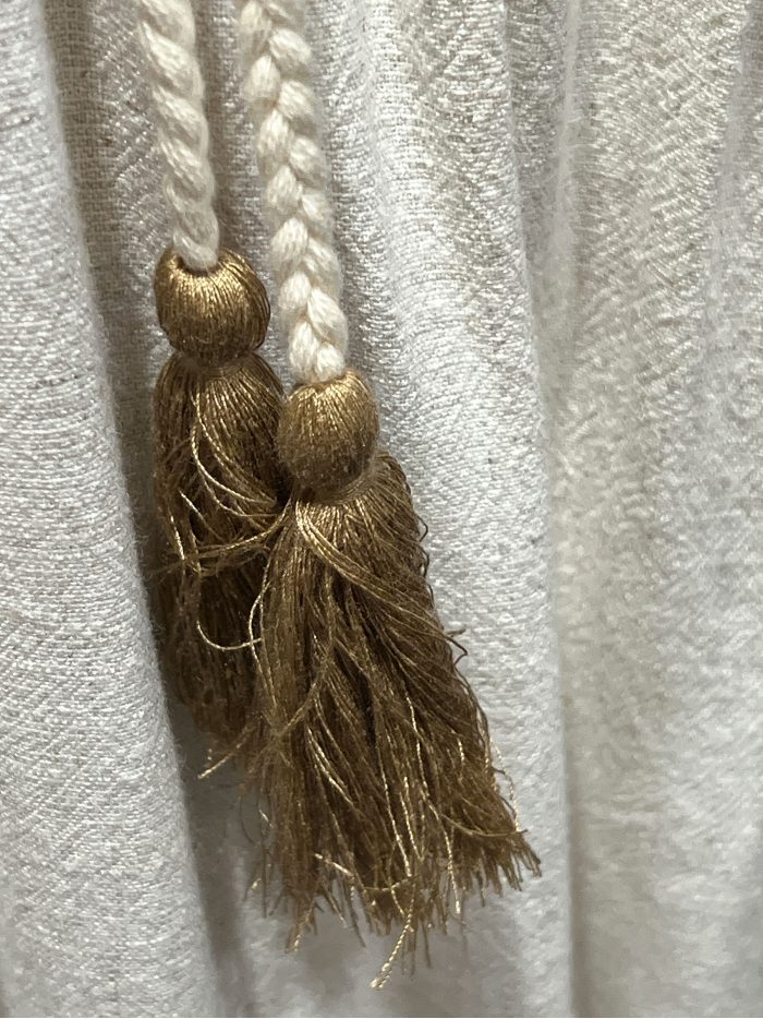 Pantalón recto lino con borlas