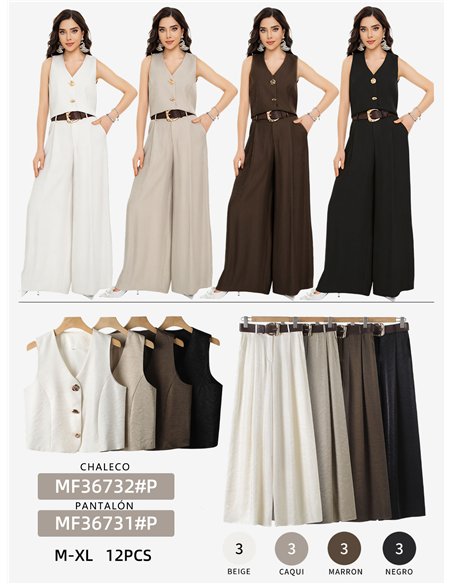 Calças palazzo brilhantes com cinto.