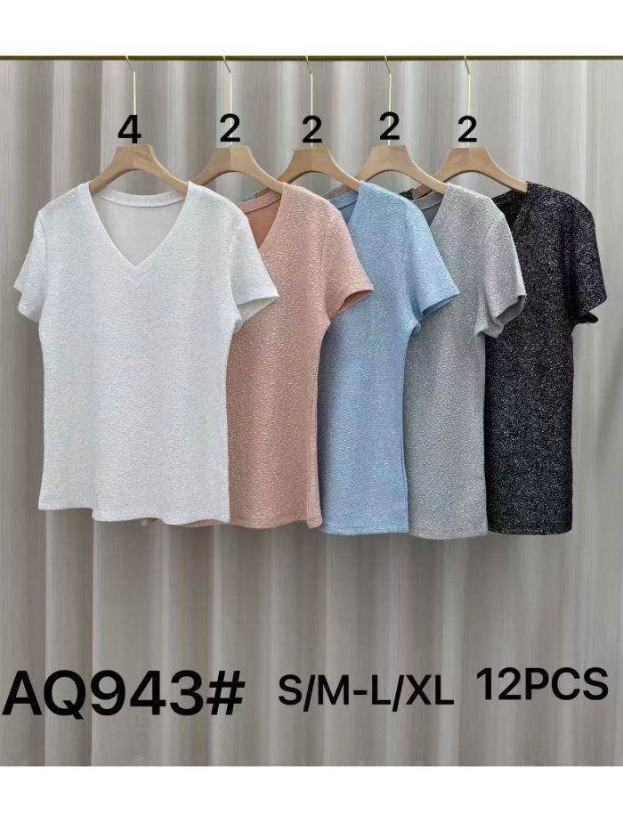 Camiseta com decote em V e glitter