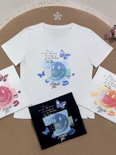 maglietta con farfalla di strass