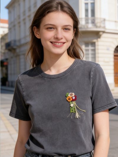 Camiseta efecto lavado flores punto