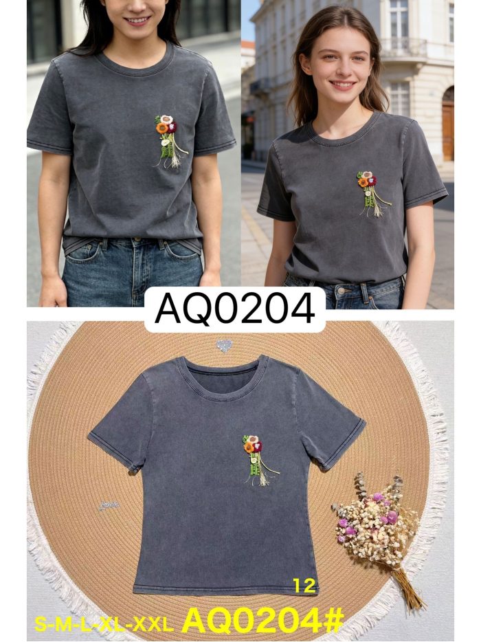 Camiseta floral de malha com efeito lavado.