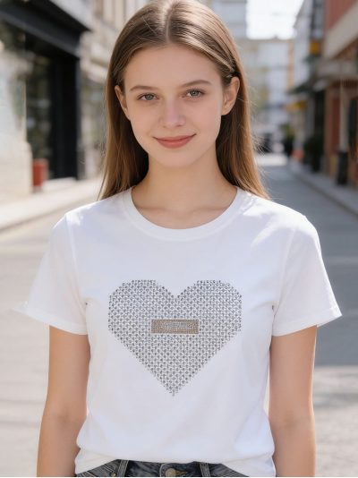 Camiseta corazón strass