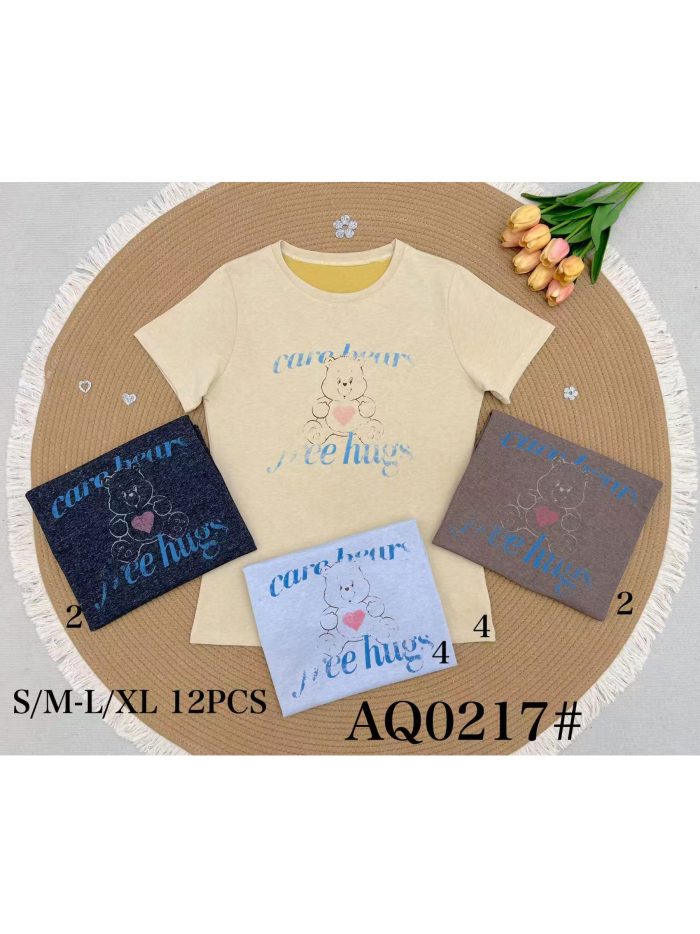 Maglietta con stampa di un abbraccio di orsacchiotto