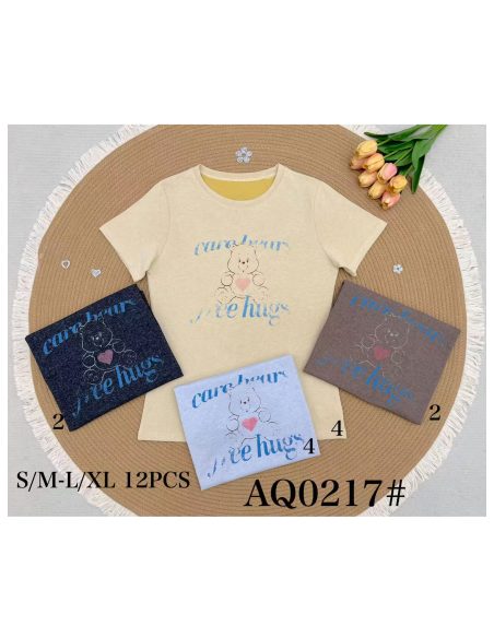 Maglietta con stampa di un abbraccio di orsacchiotto