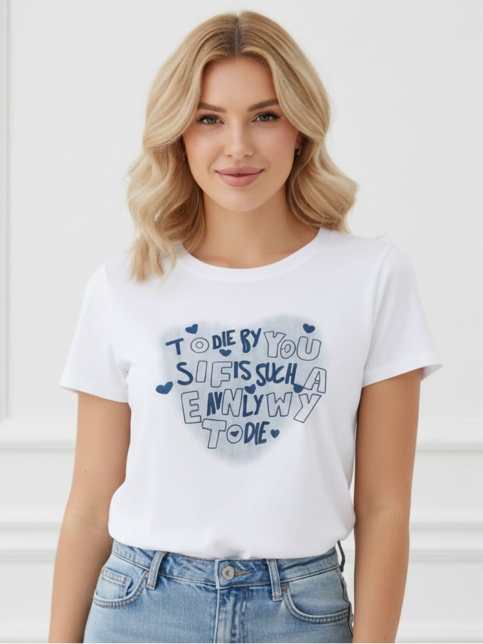 Camiseta texto corazones