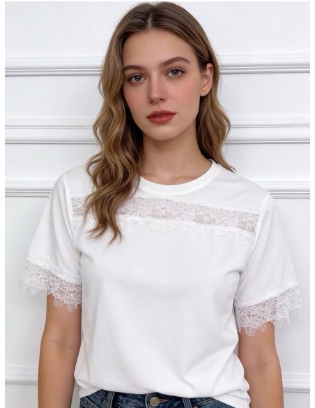 Maglietta ampia in pizzo e strass