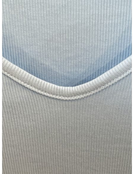 Camiseta canalé cuello pico