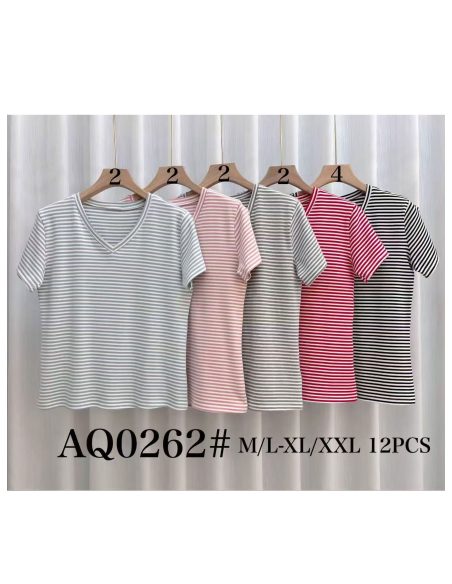 Maglietta a righe con scollo a V