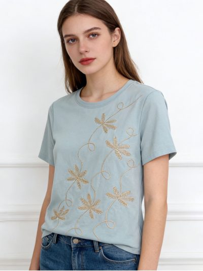 Camiseta bordada hojas
