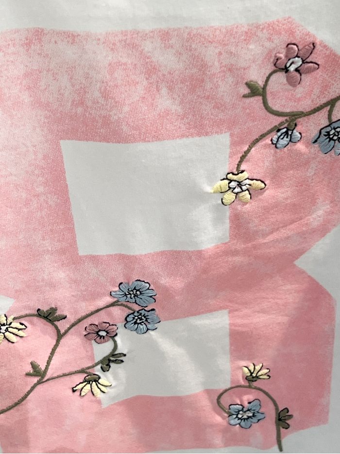 Maglietta corta floreale "18"