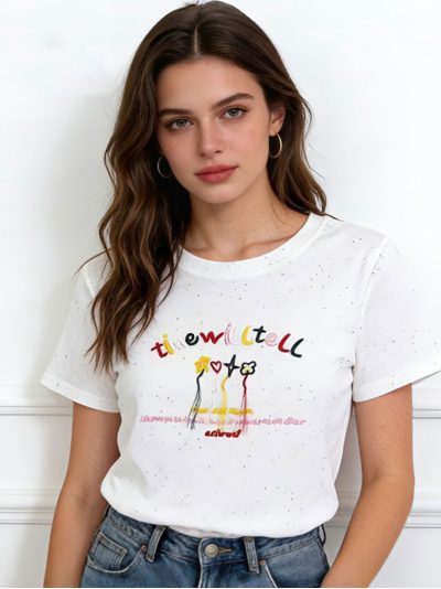 T-shirt à texte brodé multicolore