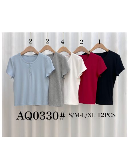 T-shirt côtelé à boutons et bordure ondulée