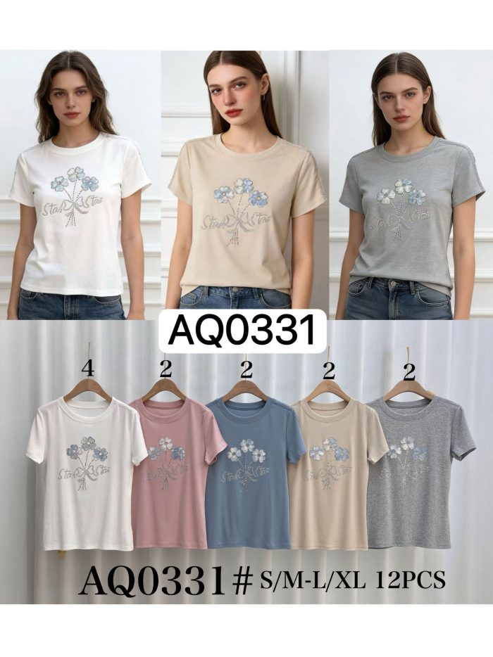 T-shirt floreale con strass