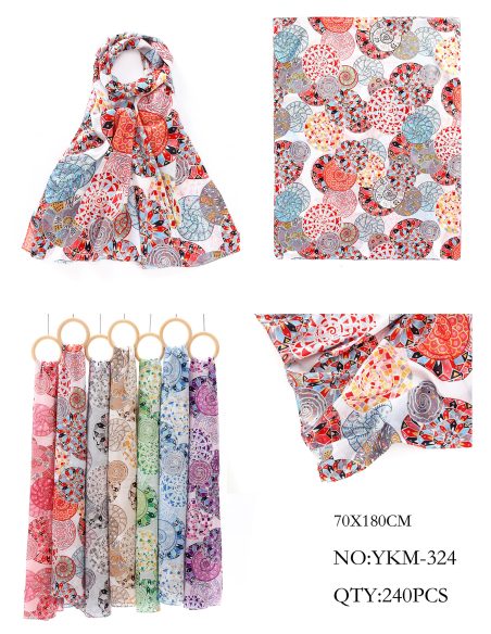 Lenço mandala multicolorido com detalhes dourados