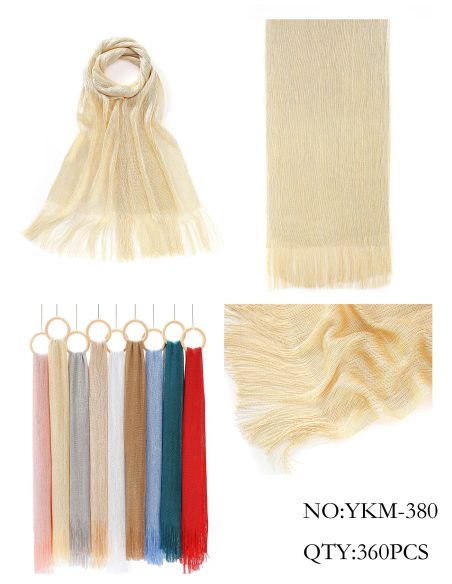 Cachecol com franjas em fio metálico