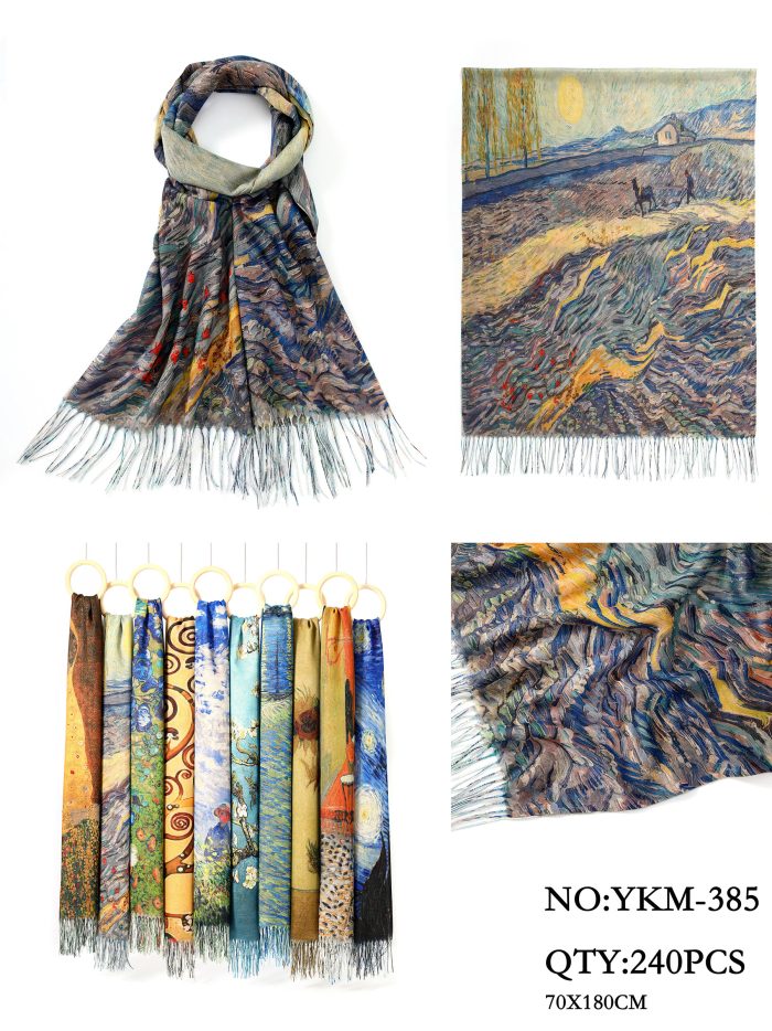 Lenço metálico com estampa artística e franjas.