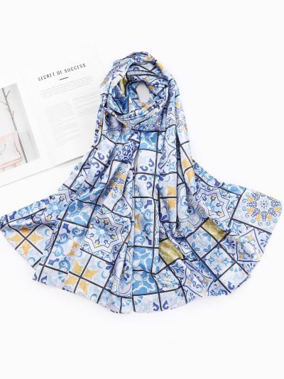 Sciarpa con stampa a mosaico effetto seta