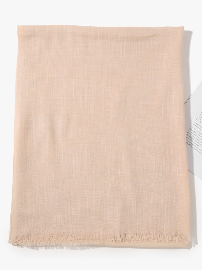 Fular liso básico desflecado