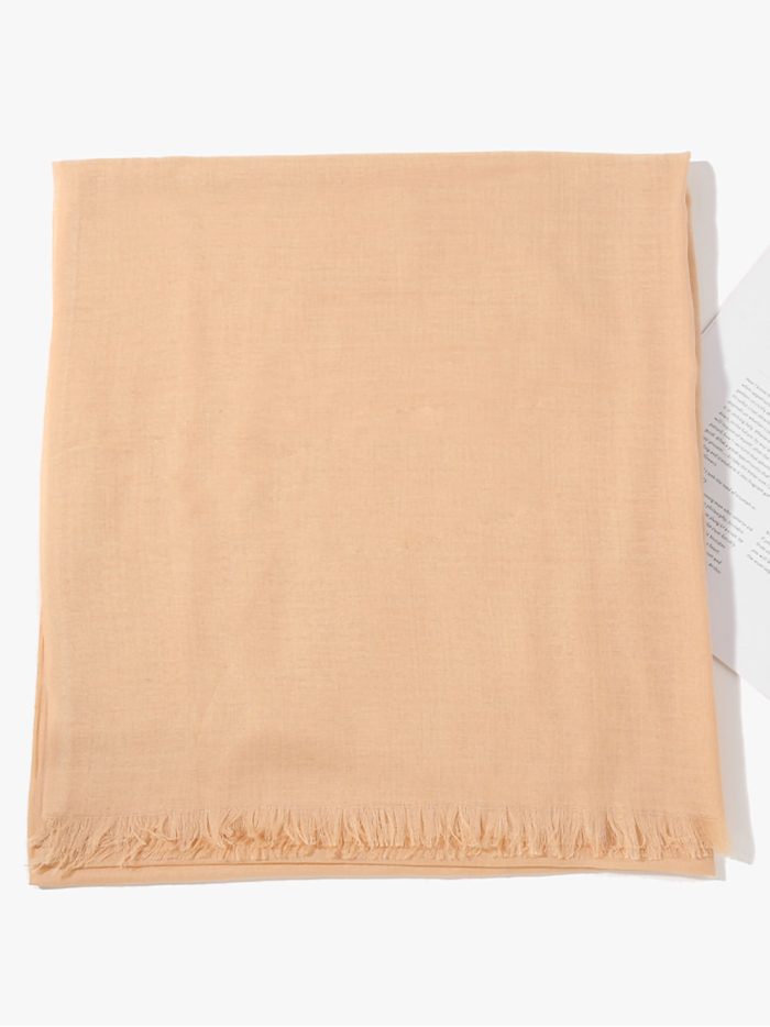 Fular liso básico desflecado