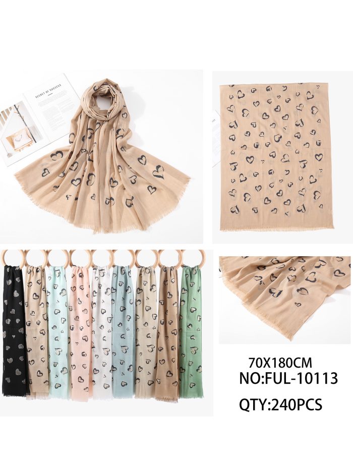 Lenço com estampa de corações brilhantes