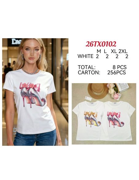 Camiseta estampada zapatos de tacón