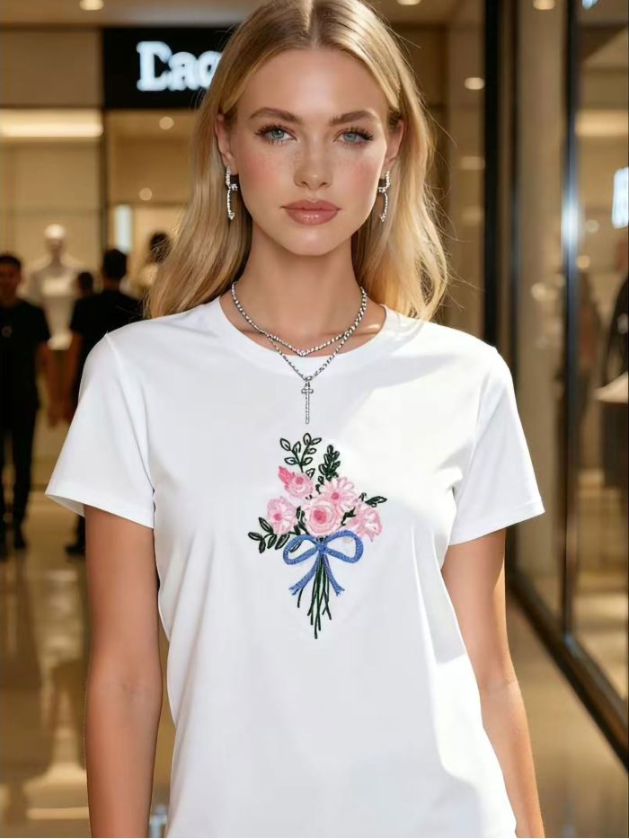 Camiseta bordada ramo floral
