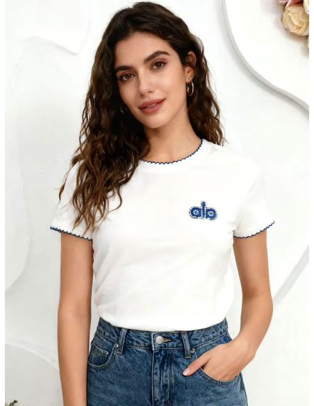 T-Shirt mit kontrastierendem Besatz