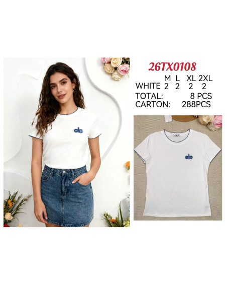 T-Shirt mit kontrastierendem Besatz