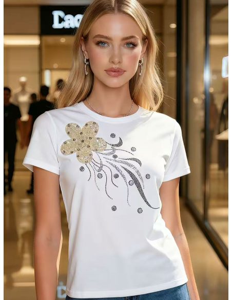 Camiseta flor de lentejuelas y strass