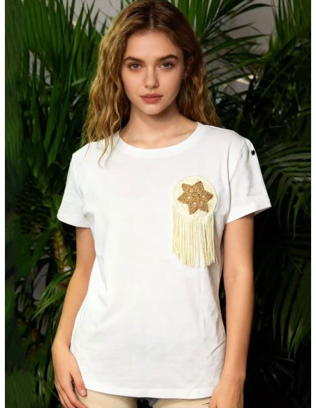 Camiseta parche estrella y flecos