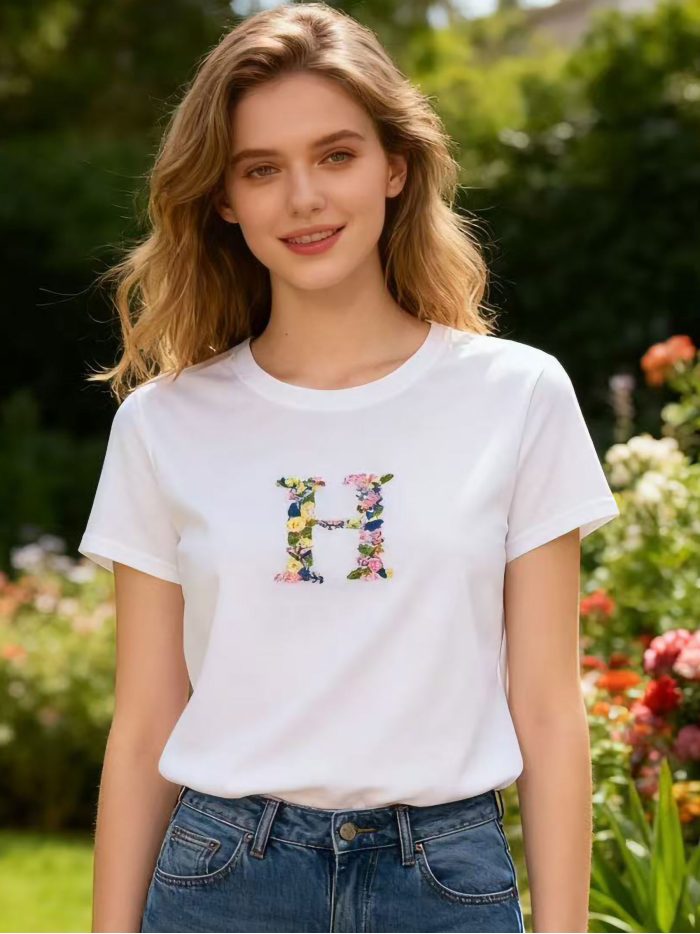 Camiseta letra h floral