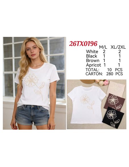 Camiseta minimalista com bordado de flores