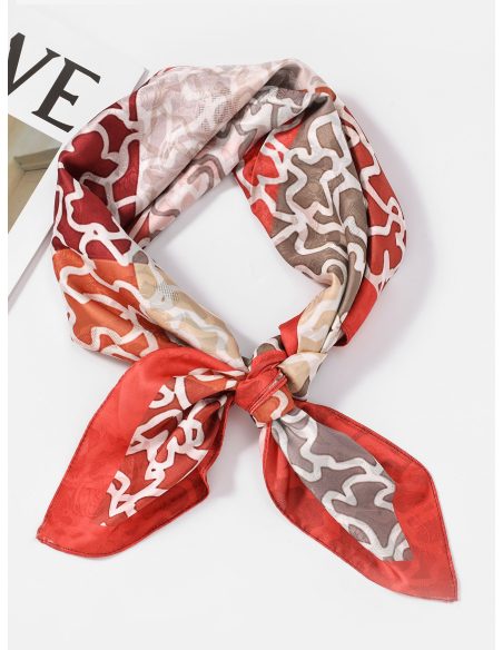 Pañuelo cuadrado estampado efecto seda