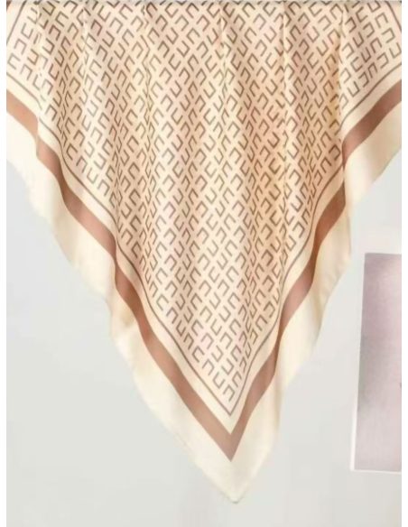 lenço quadrado geométrico de cetim