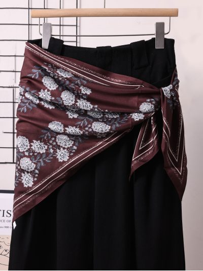 Pañuelo triangular floral vintage