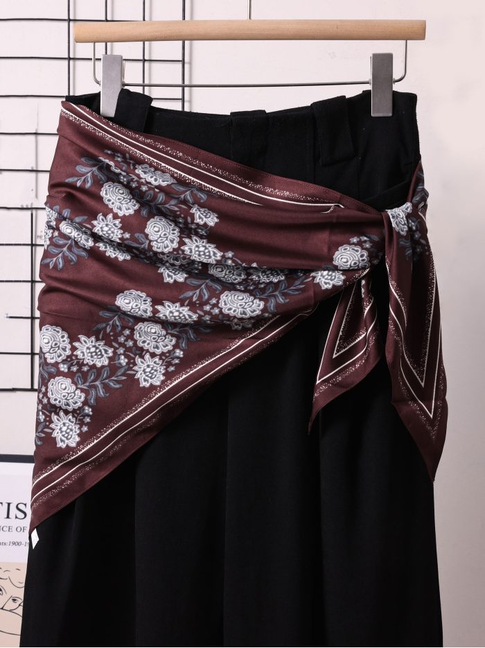 Pañuelo triangular floral vintage